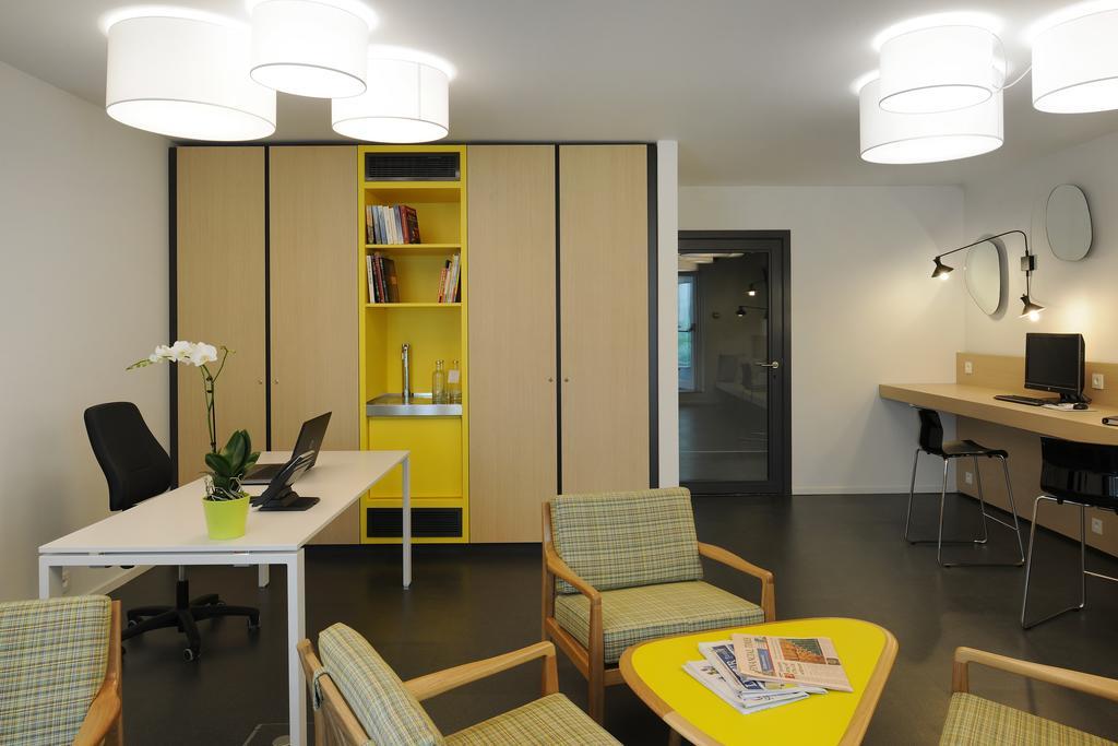 Aparthotel Residence La Source - Quartier Louise Brussel Bagian luar foto